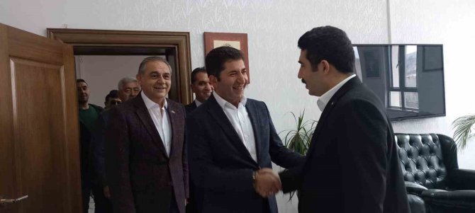 İ̇lçe Belediye Başkanlarından Gürün’e Çıkarma