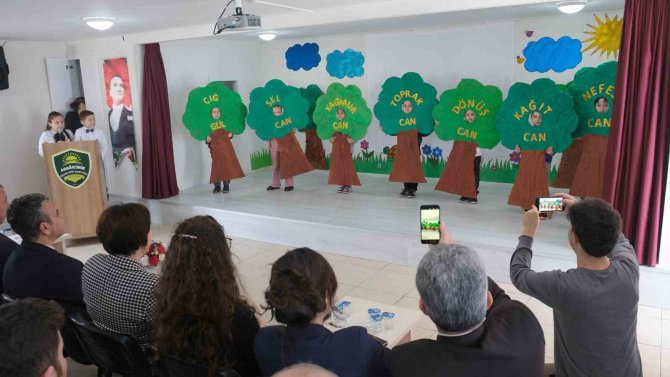 Tekkeköy’de Binlerce Fidan Toprakla Buluştu