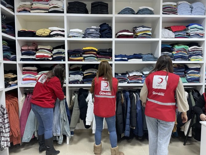 Kızılay, Niğde’de 9 Bin Depremzedeye Yardım Ulaştırdı
