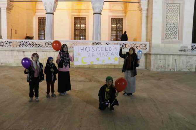Adana’da Teravih Namazı Kılındı