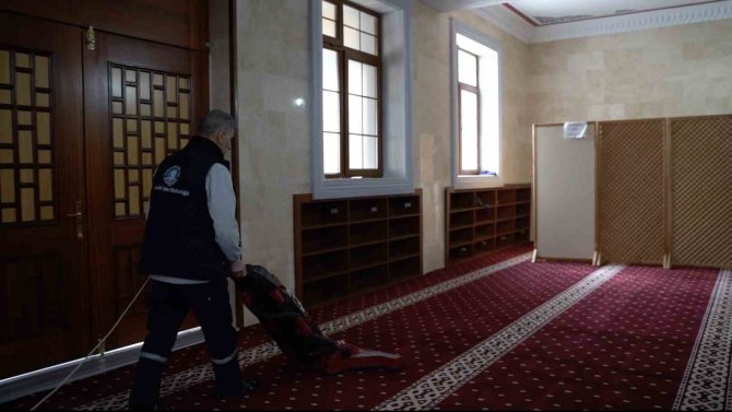 Tuzla’da İbadethaneler Ramazan Ayı Öncesinde Temizlendi
