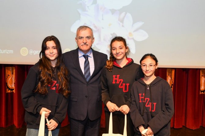 Uşak’ta Nevruz Kutlamaları Renkli Görüntülere Sahne Oldu