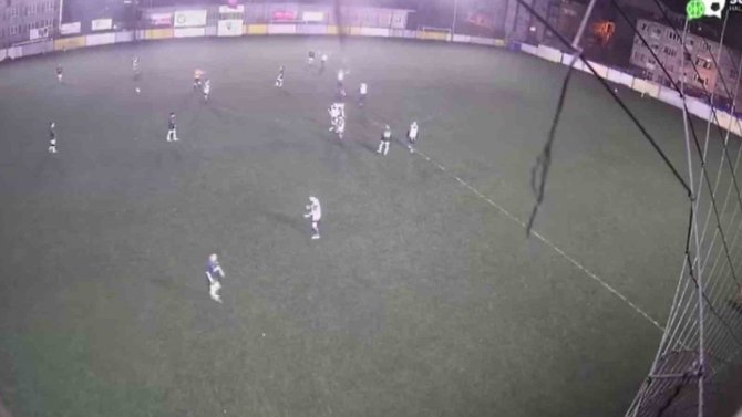 Üsküdar’da Futbolcuların Birbirine Girdiği Kavganın Yeni Görüntüleri Ortaya Çıktı