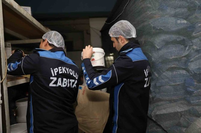 İ̇pekyolu Belediyesi Ramazan Öncesi İmalathaneleri Denetledi