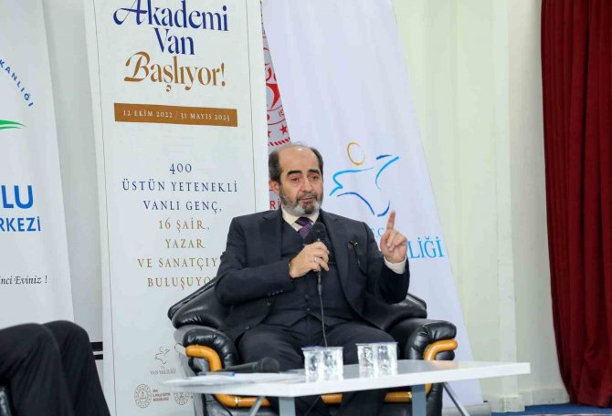 Dr. Ömer Demirbağ Gençlerle Buluştu
