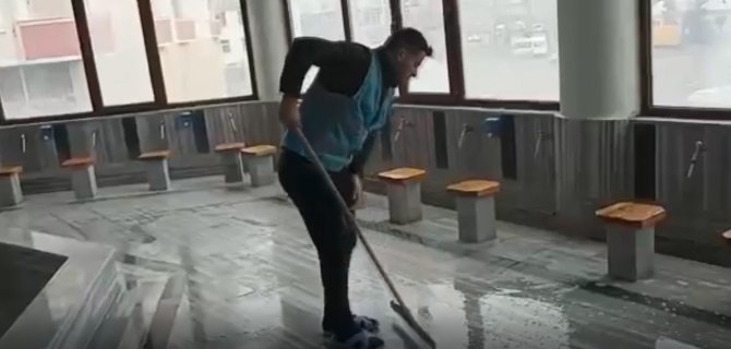 Muradiye Belediyesinden Ramazan Öncesi Cami Temizliği