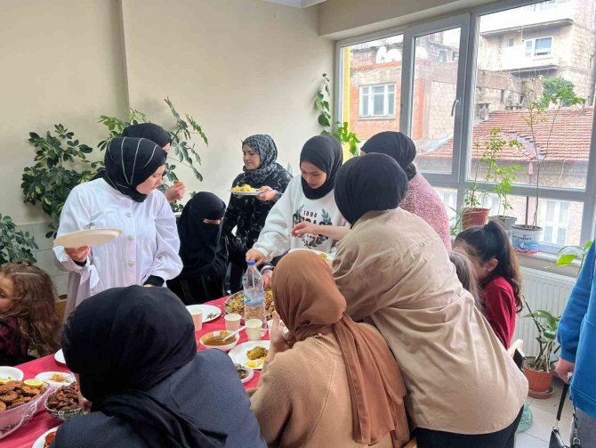 Nevşehir’de Yabancı Kursiyerler Nevruz’u Kutladı