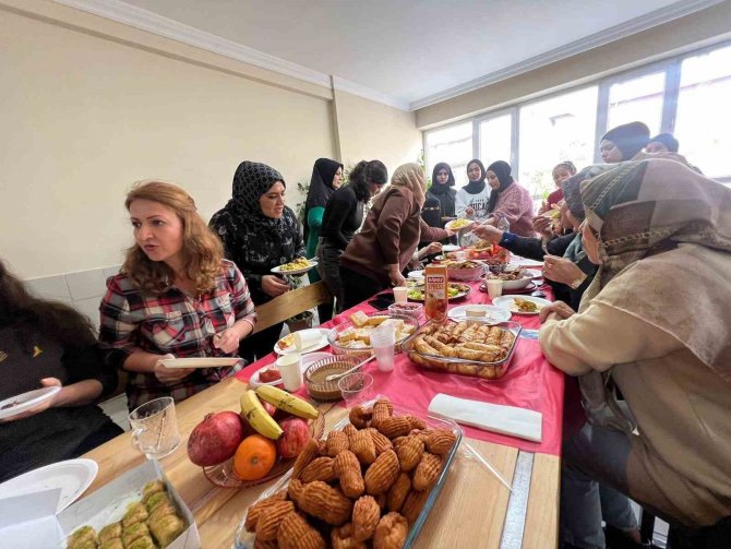 Nevşehir’de Yabancı Kursiyerler Nevruz’u Kutladı