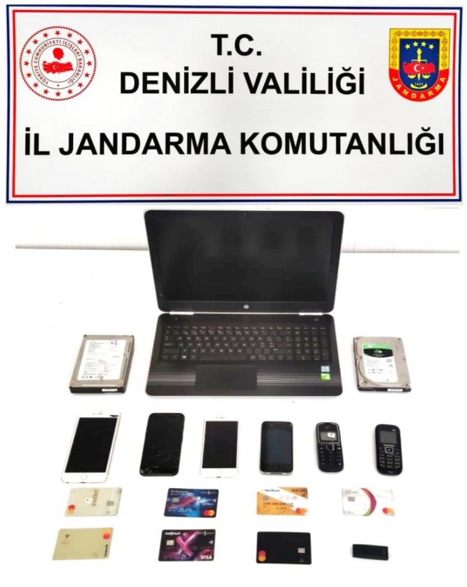 35 İlde 96 Kişiyi Yasa Dışı Bahis Oynatma Bahanesiyle Dolandıran 4 Şüpheli Tutuklandı