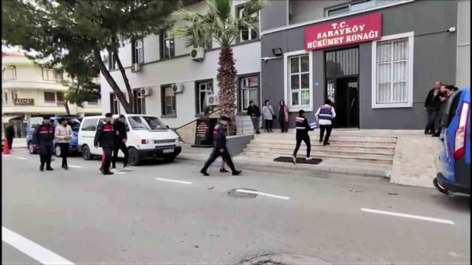 35 İlde 96 Kişiyi Yasa Dışı Bahis Oynatma Bahanesiyle Dolandıran 4 Şüpheli Tutuklandı