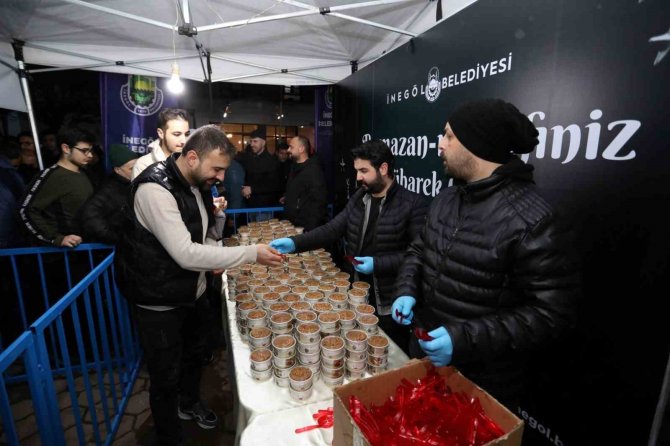 İ̇negöl’de İlk Teravihi Ayasofya Camii İ̇mam Hatibi Kıldırdı