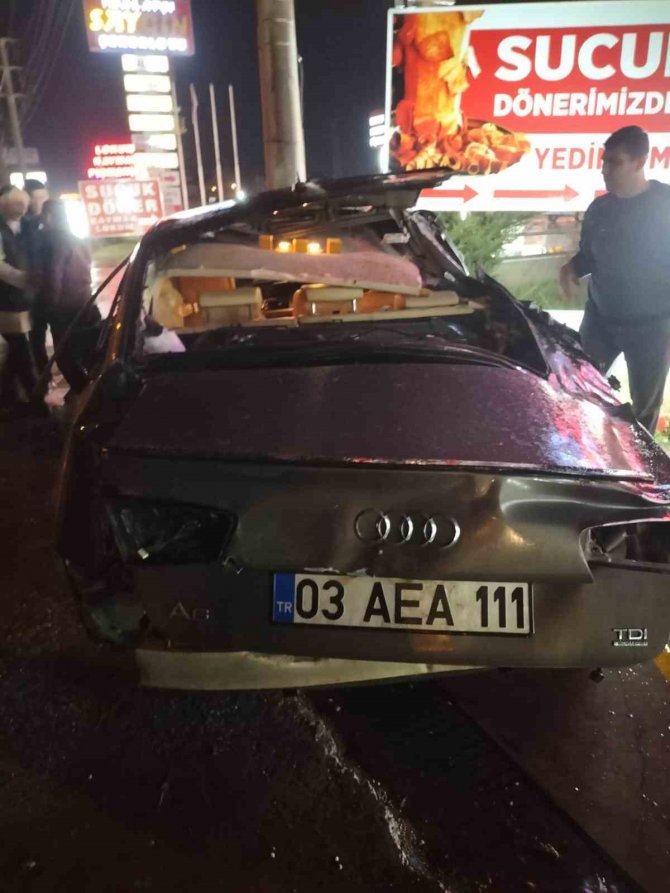 Tıra Çarpan Otomobil Sürücüsü Hayatını Kaybetti