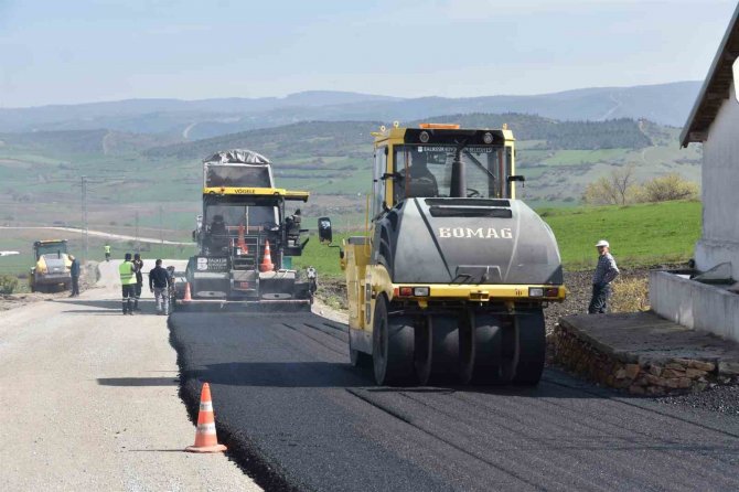Balıkesir Büyükşehir’den Susurluk Ve İ̇vrindi’ye Sıcak Asfalt