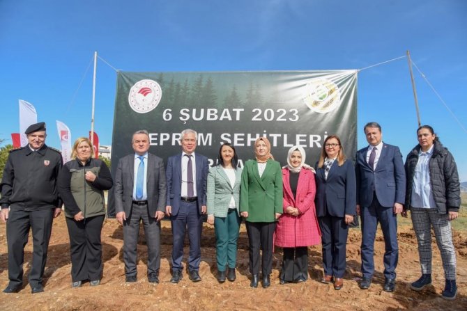 Bşeü Orman Haftasında Fidan Dikimi Gerçekleştirdi