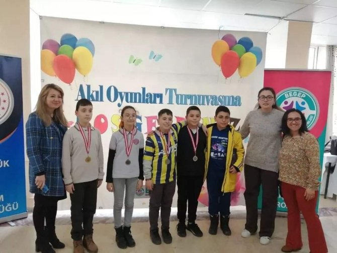 Bozüyük Hem Kursiyerleri Madalyaları Topladı