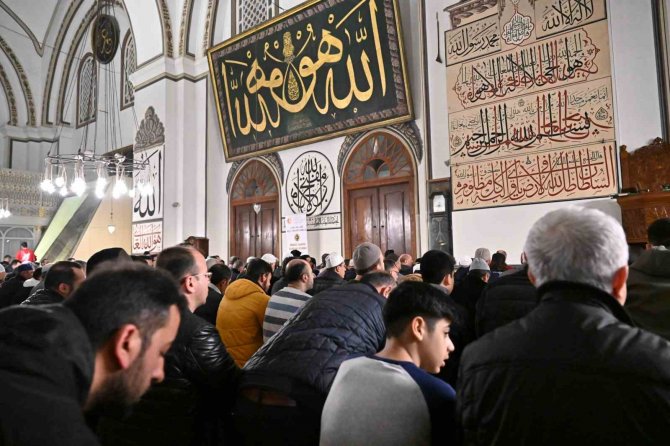 İ̇lk Teravih Ulu Cami’de