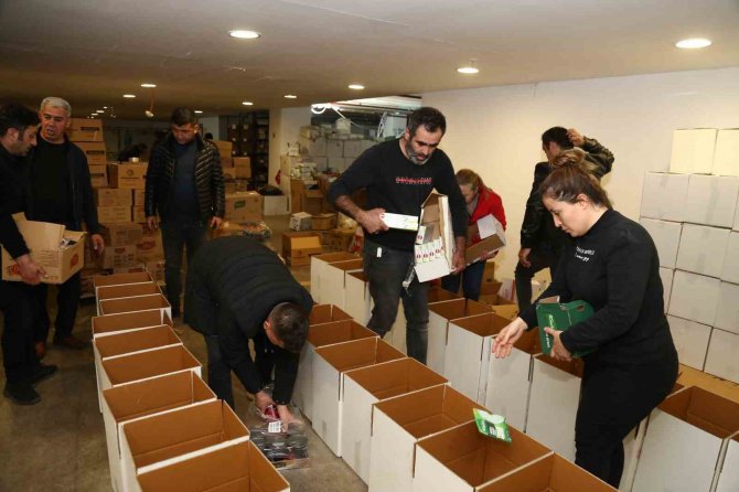 Döşemealtı Belediyesi Ramazan’da İhtiyaç Sahiplerini Unutmadı