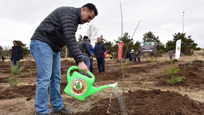 Etü Kampüsüne 6 Şubat Deprem Şehitleri Anısına Fidan Dikildi