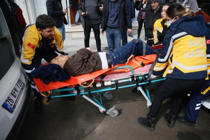 Alacak Verecek Meselesi Kanlı Bitti: 2 Yaralı