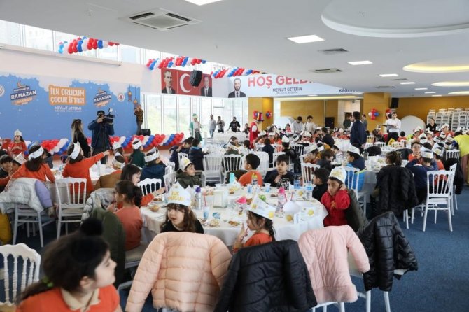 Kağıthane’de Çocuklar "Tekne Orucu" İftarında Buluştu