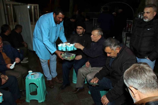 Akşehir Belediyesinin Geleneksel Teravih Buluşmaları Başladı
