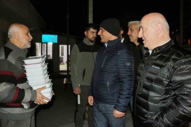 Başkan Söğüt, İlk Sahuru Kahramanmaraş’ta Yaptı