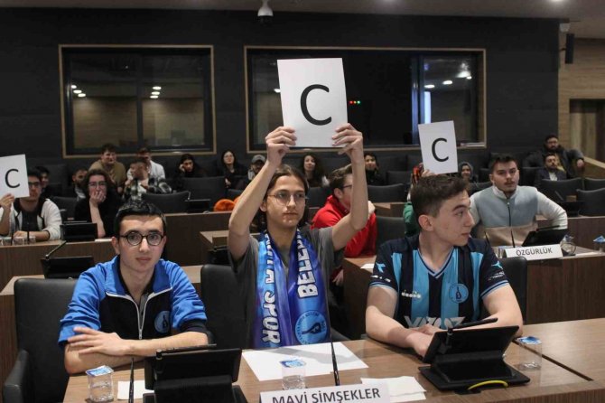 Kütahya’da Ödüllü Bilgi Yarışması Sonuçlandı