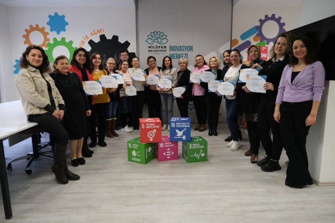 Nilüfer’de Kadın Derneklerine “Proje Hazırlama Ve Proje Döngüsü” Eğitimi