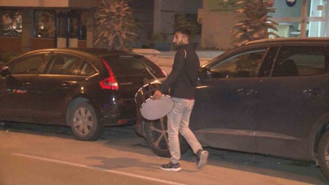 Osmaniyeli Depremzede İ̇zmirlileri Sahura Kaldırıyor