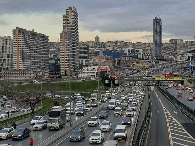 Ramazan Ayının İlk Gününde Trafik Yüzde 63’e Ulaştı