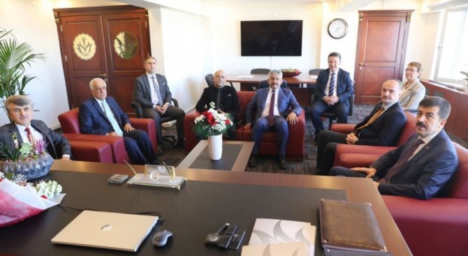 Rektör Uysal’dan, Ksbü Rektörü Tekin’e Tebrik Ziyareti