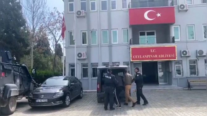 Aranan Şahıslar Polis Tarafından Yakalandı