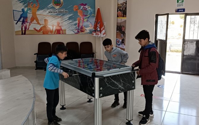 Depremzede Çocuklar, Siirt Belediyesi Spor Tesislerinde Sportif Faaliyetlerle Buluşuyor