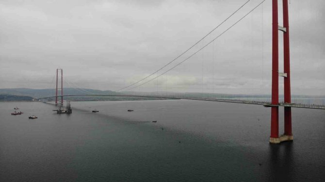 120 Metrelik Platform, 67 Metreye İndirilerek Çanakkale Köprüsü’nün Altından Geçirildi
