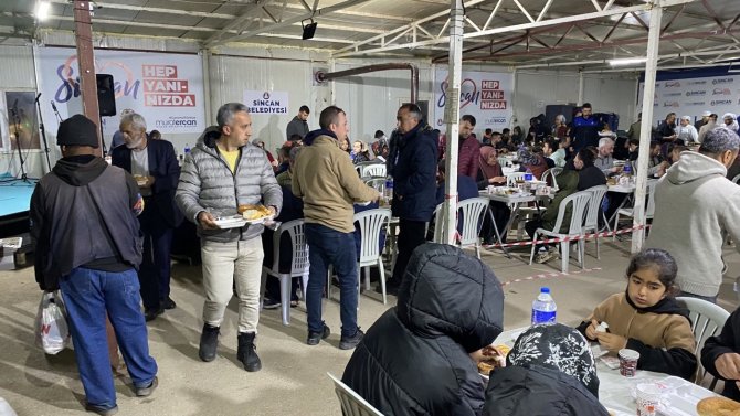 Depremzedeler Sahurda Çadırlarda Buluştu