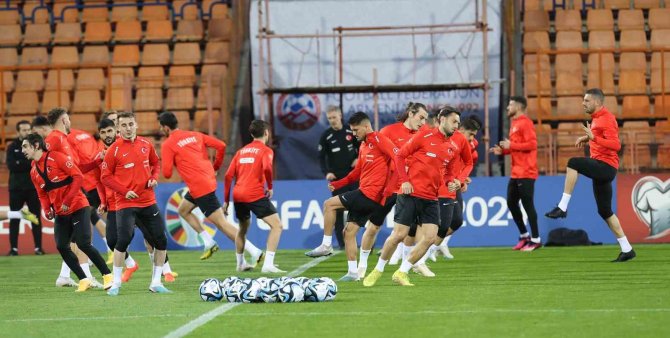 A Milli Takım, Republican Stadyumu’nda Çalıştı