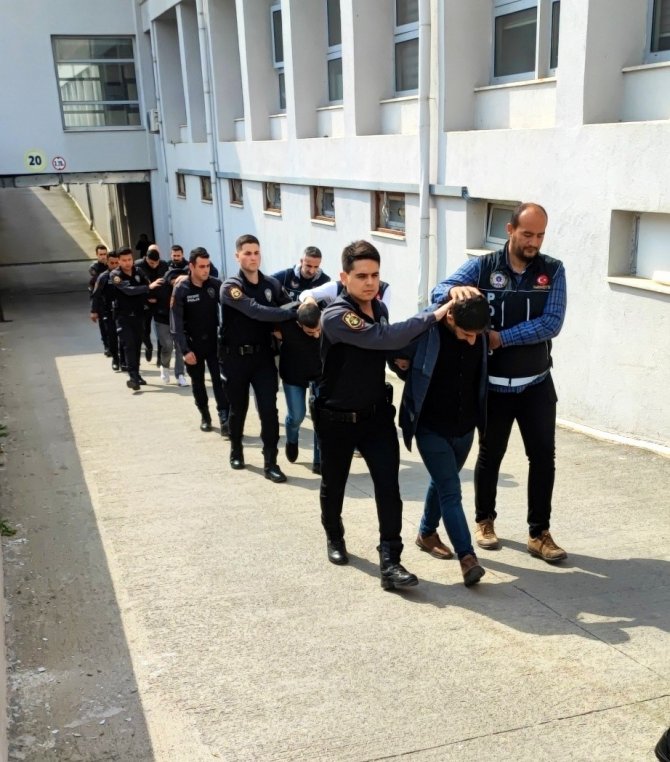Kökünü Kurutma Operasyonu’nda 9 ’Torbacı’ Adliyeye Sevk Edildi