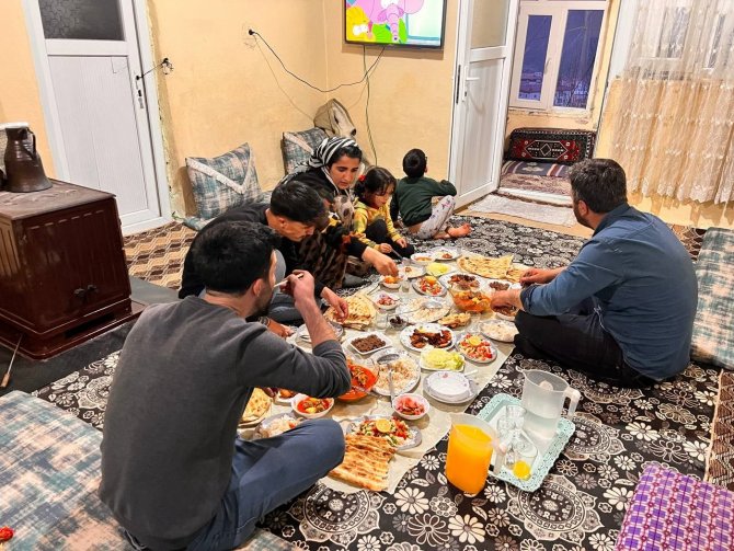 Türkiye’de İlk İftar Şemdinli’de Açılıyor