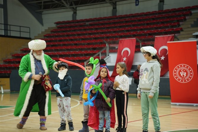 Depremzedeler, Bu Organizasyonda Gönüllerince Eğlendi