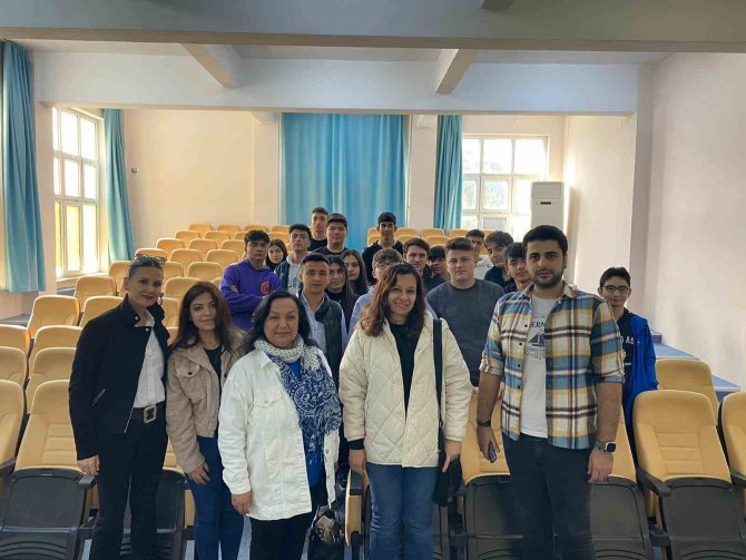 Lise Öğrencilerinden Adü’ye Yoğun İlgi