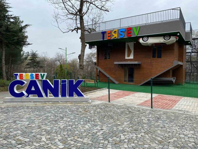 Baş Döndüren ’Ters Ev’