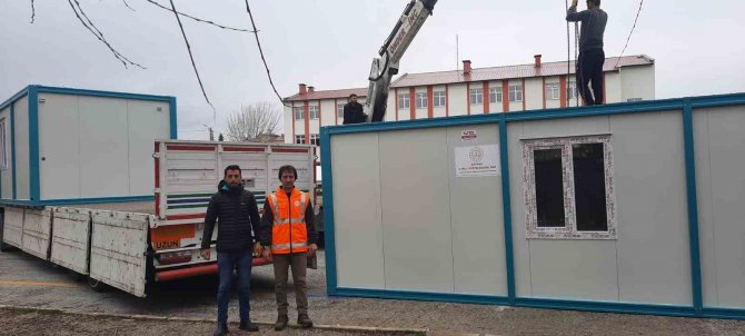 Batman’dan Kahramanmaraş’a Eğitim Köprüsü: Konteyner Sınıflar Göksun İlçesine Ulaştırıldı