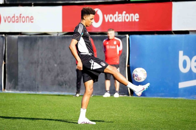 Beşiktaş, Fenerbahçe Maçının Hazırlıklarını Sürdürdü