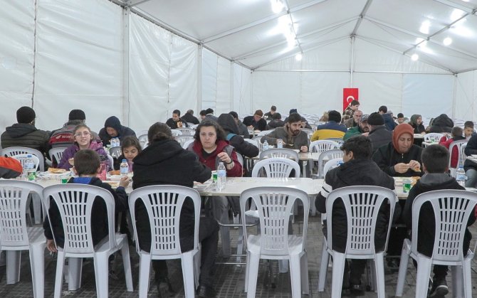 Ramazanın Bereketi Bursa’yı Sarıyor
