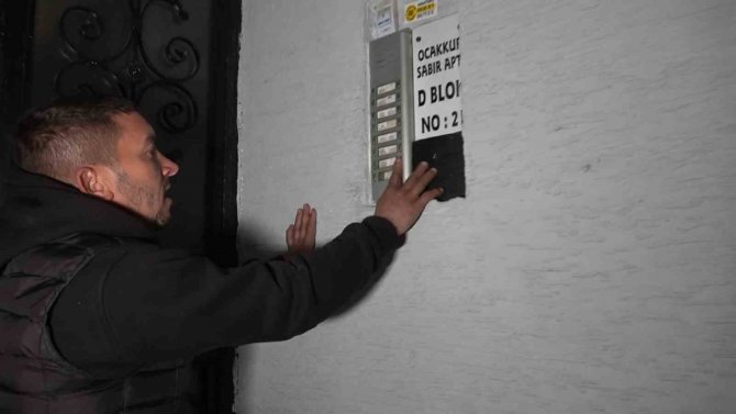 Bu Mahallede Davul Çalmak Yasak..."pilava, Pilava" Diyerek Sahura Kaldırıyorlar