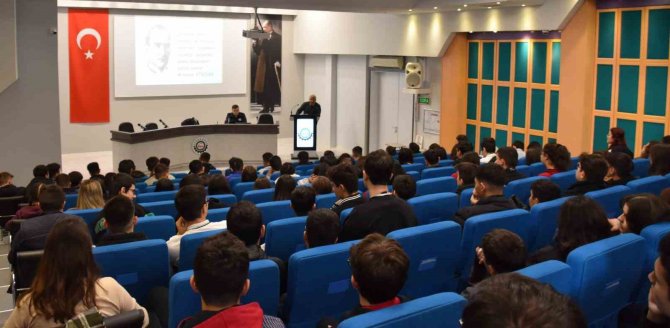 Dostek Koleji Öğrencileri Deprem Anında Nasıl Hareket Edeceklerini Öğrendi