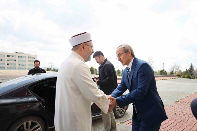 Diyanet İ̇şleri Başkanı Erbaş, Rektör Demir’e Hayırlı Olsun Ziyareti
