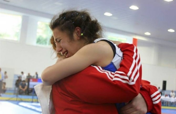 Milli Güreşçi Cansu Yılmaz, Enkaz Altındaki 17 Saatini Anlattı