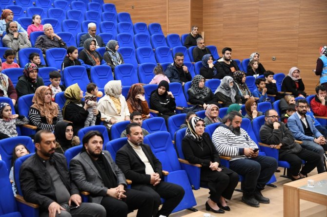 Sinan Yağmur, “Türkiye’nin Diğer Bölgelerinde Yaşayan Herkesin Sizin Adınıza Gözlerinden Yaş Akıyor”