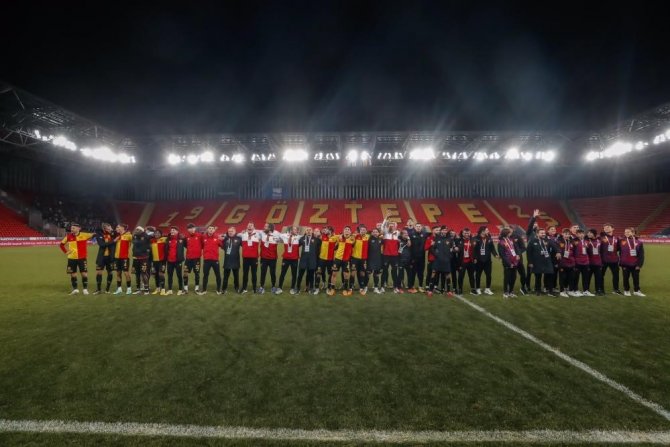 Göztepe, Play-off Hattı İçin Oynayacak